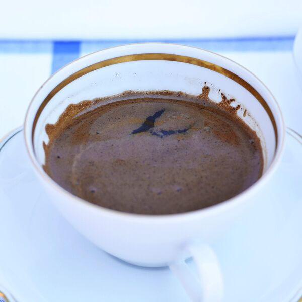 DOKTORKA KOJA PIJE 5 KAFA DNEVNO OTKRILA ZAŠTO JE TO DOBRO! "Nijedan lekar vam ovo neće reći"