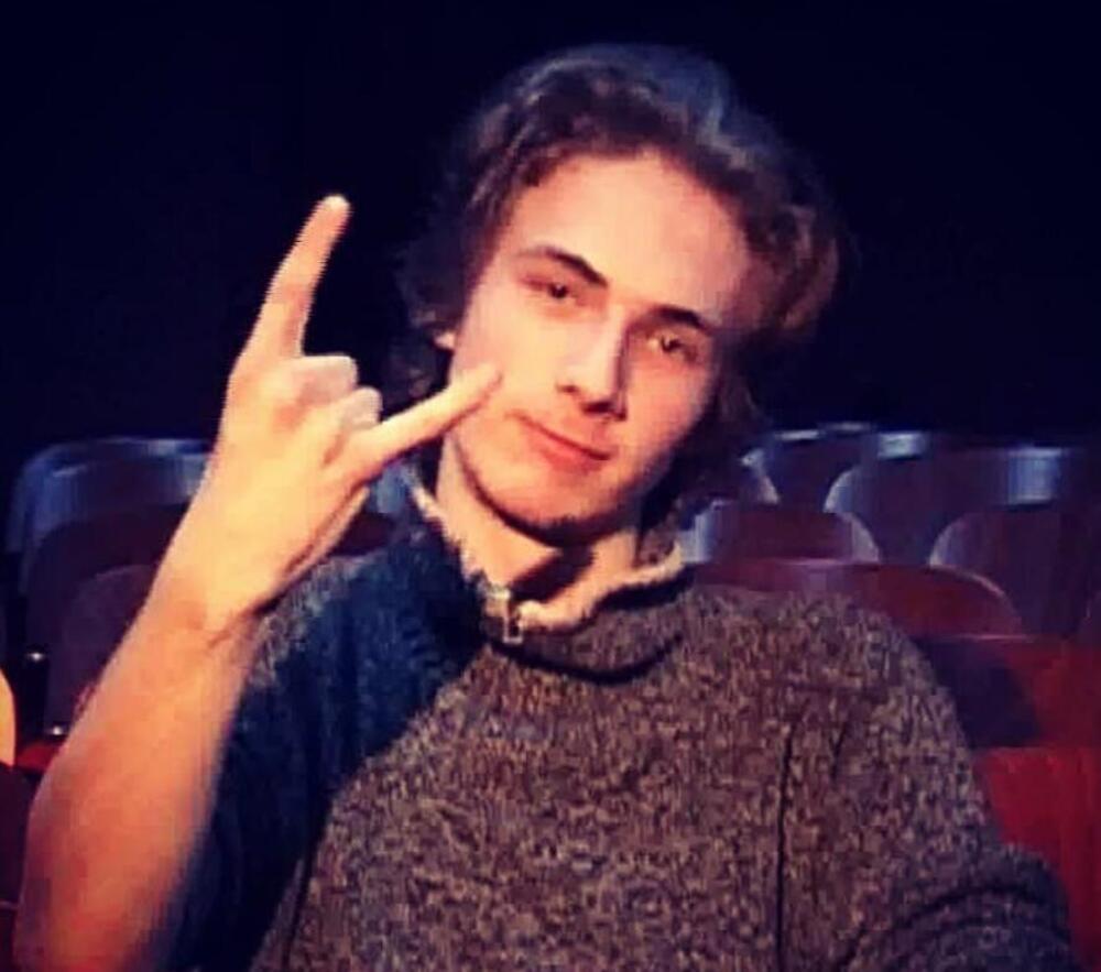 TATA TREBA DA ČASTIŠ! Srpski glumac postao otac! Evo kog pola je beba