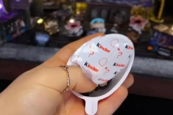 Za ovu jednu figuricu možete uzeti 8.800 dinara! Srbi masovno kupuju Kinder jaja zbog ovih skrivenih "dragulja"!