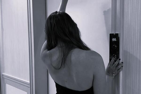 Mlada pevačica poginula u saobraćajnoj nesreći!