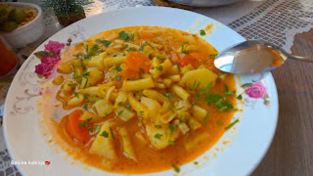 Posna kuvana, čorbasta boranija: Bakin recept prste da poližete, sprema se brzo i lako