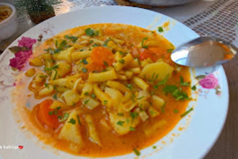 Posna kuvana, čorbasta boranija: Bakin recept prste da poližete, sprema se brzo i lako