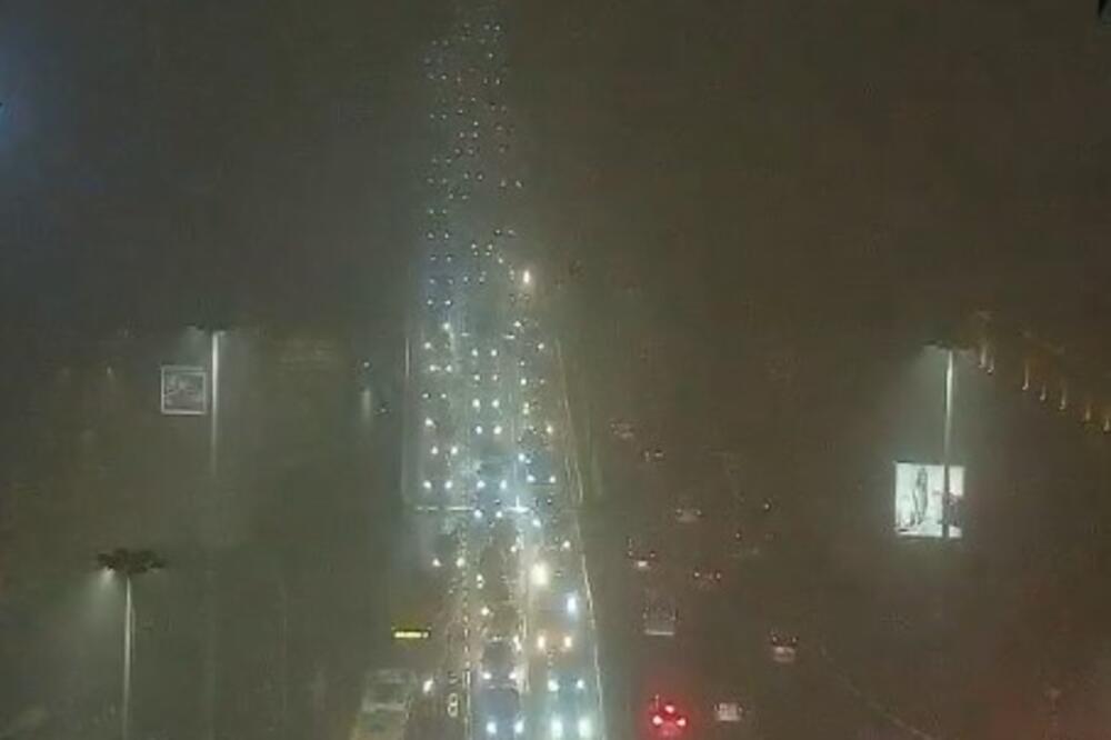 Magla se spustila, svi putevi blokirani: Katastrofalna gužva u Beogradu, na ovim deonicama je najgore! (FOTO)