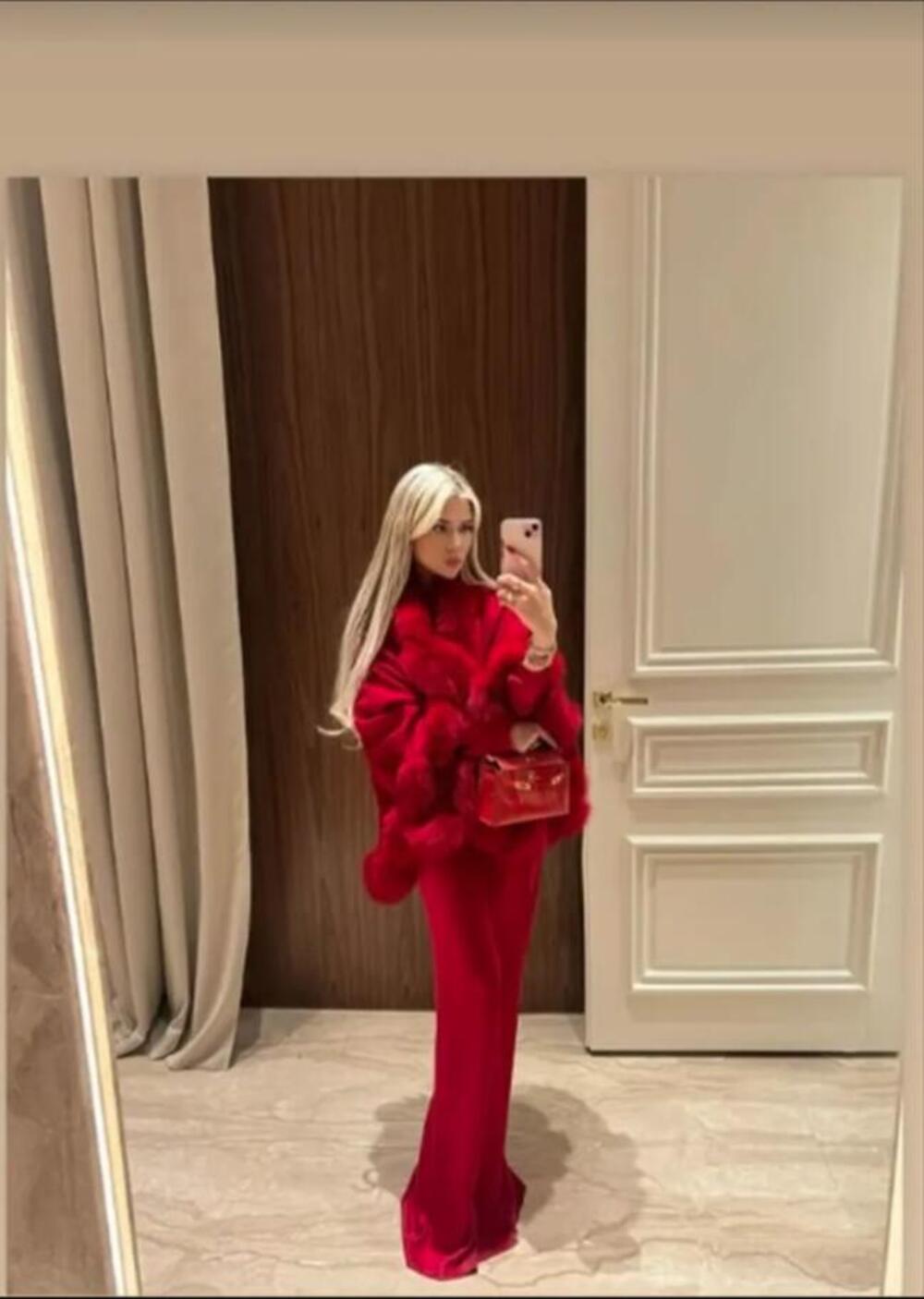 DELE OTKAZE, A OVAMO NE ŠTEDE NI DINARA! Milica Mitrović poslala POKLON ĆERKI KRISTINI, Srbi pali u očaj