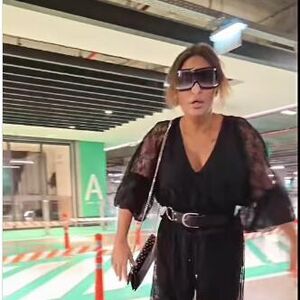 DA LI OVOJ ŽENI IMA POMOĆI? Ana Nikolić bacala stvari po GARAŽI, pa se umalo SRUŠILA! ŠOK SNIMAK