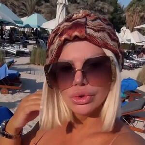 RADOJKA MAZI GOLIŠAVE MUŠKE BUTINE! Osvanuo bruka prizor, jedna stvar dodatno POTPALILA STRASTI