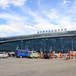 Nakon što je avion sleteo iz Beograda u Moskvu, carinici su ostali u šoku: Nećete verovati šta su pronašli!