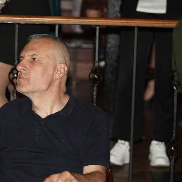 "Najteže je reći detetu da mu je majka umrla" Voditelj ostao sam sa sinom, pa oženio 18 godina mlađu i ovako živi