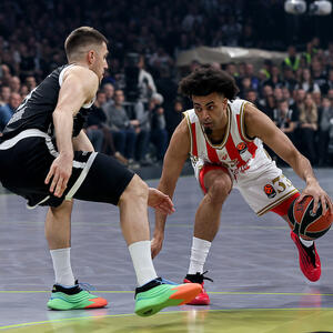 Razigrao se Batler! Crvena zvezda našla ritam - Partizan u problemu! (Foto)