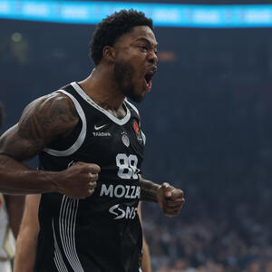 Tajrik Džons imao posebnu poruku za Grobare posle preokreta i pobede u večitom derbiju!