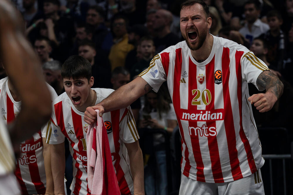 Donatas Motiejunas pred Hapoel udario po ABA ligi!