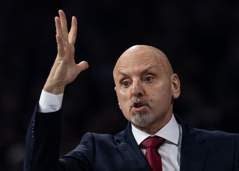 Saša Obradović napao sudije, pa se pokupio i otišao sa konferencije za medije!