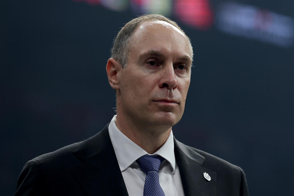 Ocokoljić bez dlake na jeziku o Parkeru!