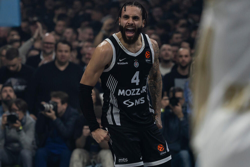 Duejn Vašington drugi najefikasniji košarkaš u evroligaškim večitim derbijima - rekorder Zvezdin stranac (Video)