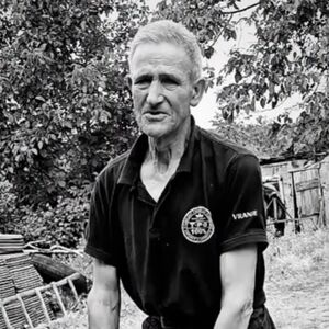 Srbija u suzama! Umro deda Dule, spavao u prikolici sa psom, a onda usledio preokret