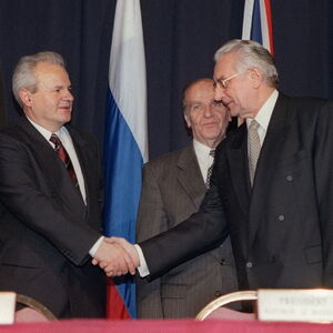 "AKO TVOJI UĐU JOŠ 100 METARA, DIŽEM AVIONE NA ZAGREB": Isplivali tajni razgovori Miloševića i Tuđmana o Krajini