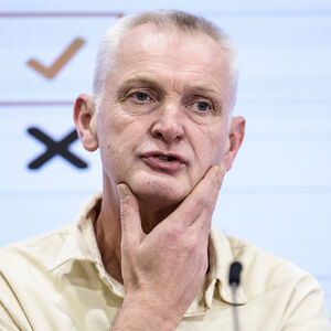 "Istina je da smo u kontaktu sa Kameronom Pejnom i sa nekim drugima, ali..."