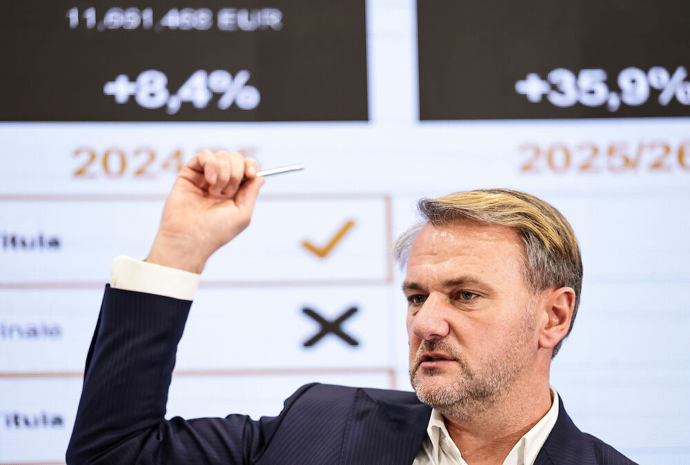 Ostoja Mijailović na konferenciji za medije