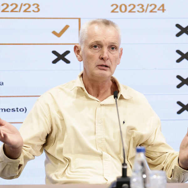 "Nikada se ne zove magarac na slavu. Ne menjaju se stvari kada su stvari dobre"