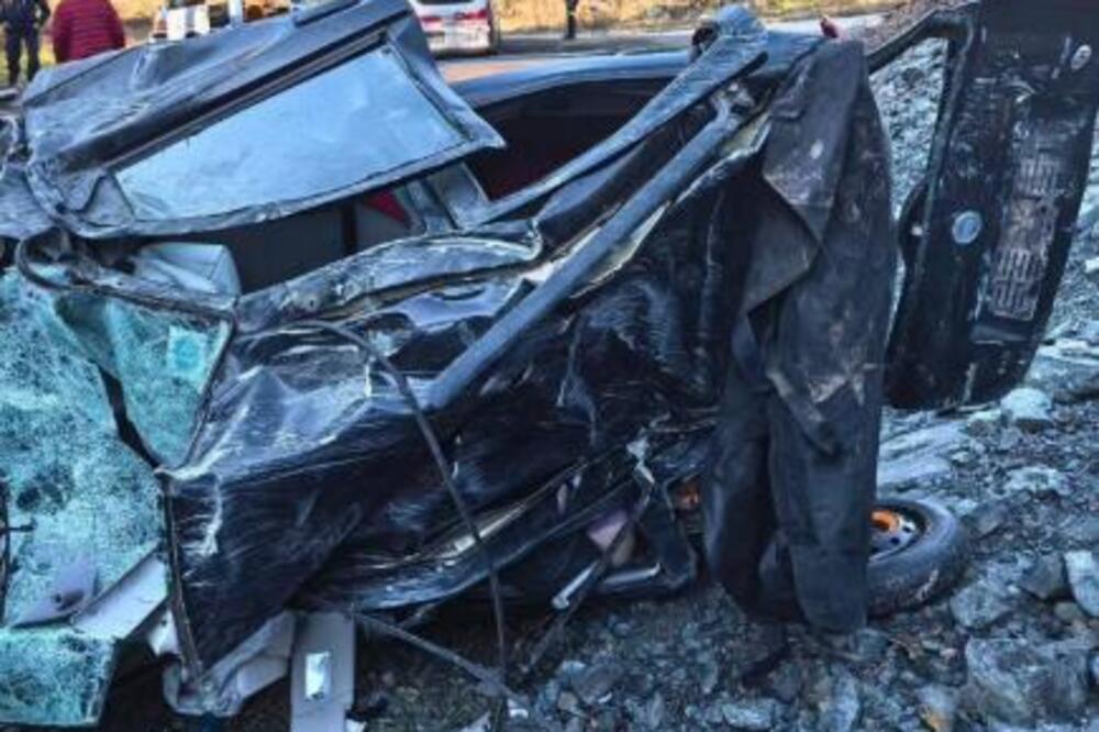 TRAGEDIJA! DEVOJKA (21) POGUNULA KOD SELA ŽUNJE: Izgubila kontrolu nad autom, SLETELA NIZ LITICU visoku 30 metara!