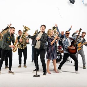 &bdquo;Ljubav je ponovo u modi&ldquo; &ndash; nova muzička saradnja Orkestra Danijela, Vivo benda i Stefana Tomića