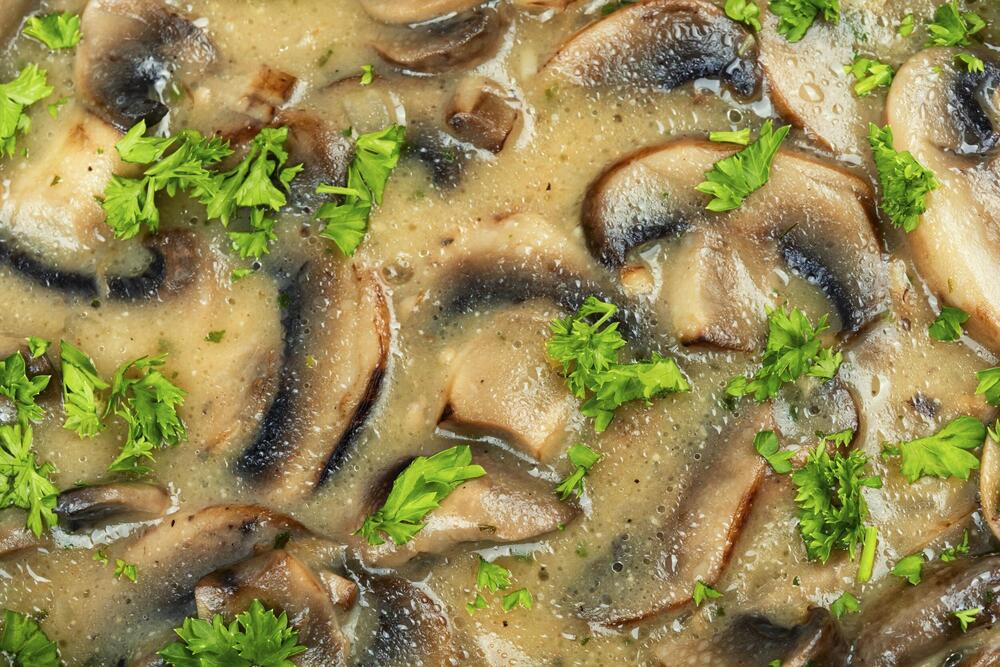 Za ljubitelje pečuraka ovo predjelo biće pun pogodak: Sprema se za manje od pola sata, a ovo mu daje poseban šmek