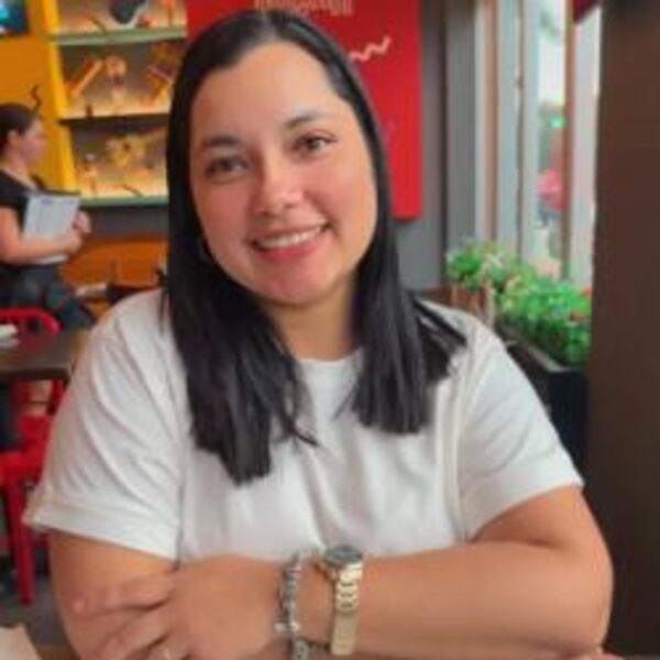 DOKTORKA I MAJKA DVOJE DECE PRONAĐENA MRTVA U ZAMRZIVAČU: Nađena je skroz GOLA, smrt omiljene lekarke potresla sve!