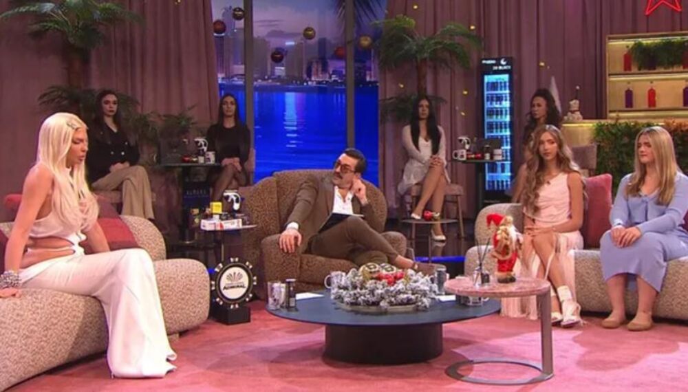 Jelena Karleuša, Atina i Nika, Atina Tošić, Nika Tošić