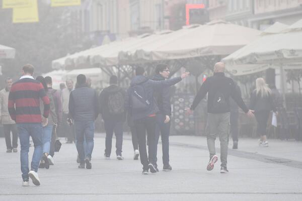 SUNCE PROVIRUJE U BEOGRADU, ALI NAS UVEČE ČEKA KIŠA: Nakon maglovitog jutra, slede neverovatni VREMENSKI OBRTI!