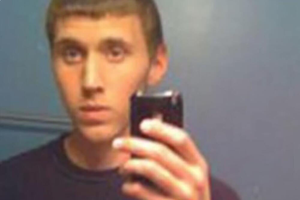 Tinejdžer UBIO roditelje, pa napravio žurku! Pili i provodili se dok su njihova tela bila u kući, a onda je drug...