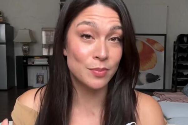 "Šta radiš ako te petorica biznismena..." Katarina je bila VIP stjuardesa, pa otkrila jezive detalje ovog posla