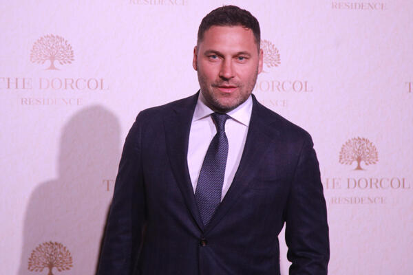 SUDAR TITANA! Sreli se bivši muževi Jelene Karleuše! Srbi u šoku zbog Bojana i Duška - BIZNISMEN REAGOVAO OVAKO