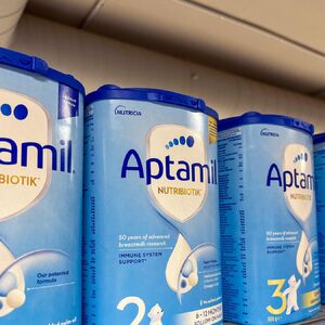 HITNO! Povlači se sa tržišta mleko za bebe Aptamil zbog povećanog prisustva bakterije Bacillus cereus