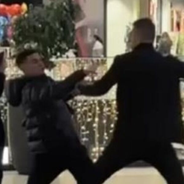 VUJADIN SAVIĆ NAPADNUT U TRŽNOM CENTRU U BEOGRADU! Pojavio se i snimak (VIDEO)