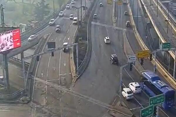 BEOGRAD JE POSTAO GRAD DUHOVA NA SVETOG NIKOLU: Ovakav prizor se NE VIĐA ČESTO - ali popodne sledi PAKLENI KOLAPS