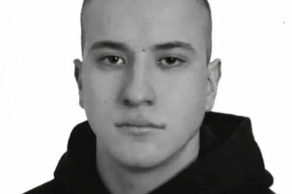 "MOŽDA SMO GA SAMO PRVA DVA ČASA ZVALI MARIĆU" Dino (19) preminuo nakon 3 meseca kome, Mostar zavijen u crno!
