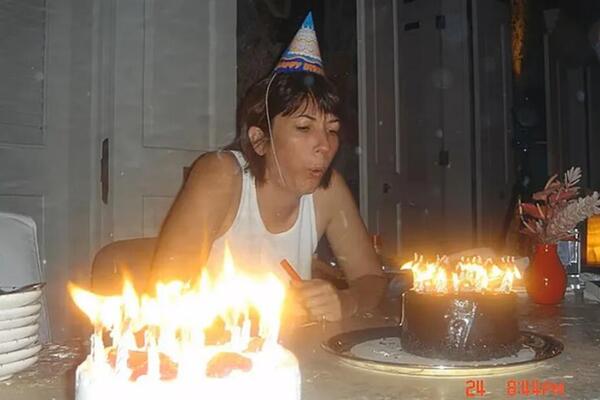 "Ona je bila čudovište!" Isplivalo pismo porodice Epstajnove žrtve protiv Gislejn Maksvel, reči lede krv!