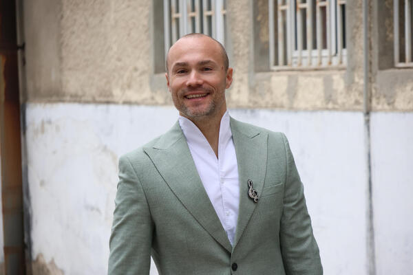 Svaki roditelj bi ovakvog sina poželeo: Aca Sofronijević iznenadio majku poklonom, emotivna poruka raznežiće sve