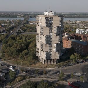 BISERI BRUTALIZMA: &bdquo;Geneks&rdquo;, &bdquo;Toblerone&rdquo; i &bdquo;Rudo&rdquo;