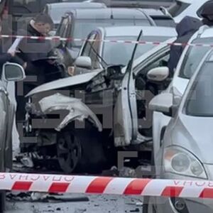 PRVI SNIMCI ATENTATA NA PUTINOVOG GENERALA: Krenuo na posao, a onda su mu razneli automobil (VIDEO)