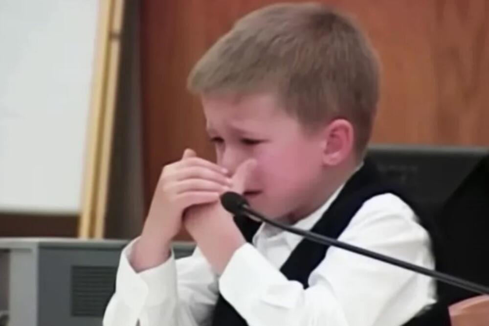 "TO JE MOJA..." Sedmogodišnji dečak otkrio kako je MAJKA UBILA NJEGOVU SESTRU, reči KIDAJU DUŠU NA KOMADE! (VIDEO)