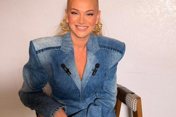 TRADICIJA ZA NOVO DOBA: Ilda Šaulić promovisala album, prvi put snimani novinari (FOTO)