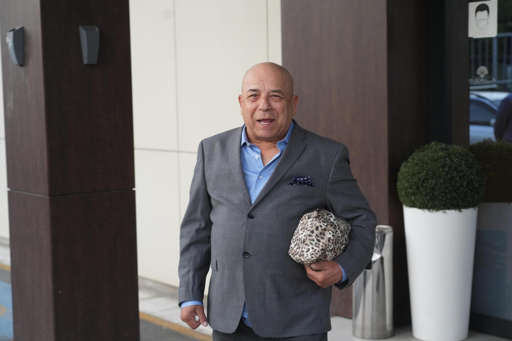 Pola veka radi, a kad budete videli kolika mu je penzija ostaćete bez teksta: Evo kako Hasan živi sa ovim parama