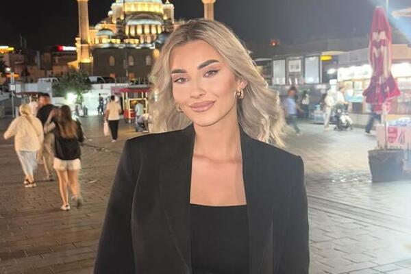 "RASTURILA JOJ BRAK, PA UKRALA MUZIČARA OD ŽENE I DECE": Nova afera "RASTURAČICE BRAKOVA" drma estradu