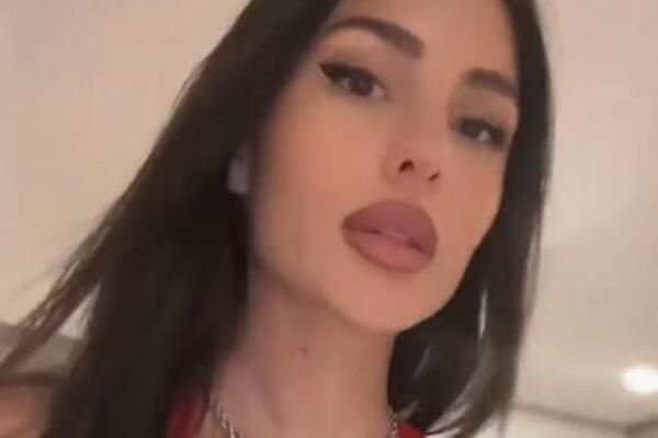 "NE ŠIRIM NOGE, VEĆ...": Cecina ćerka izazvala haos NIKAD VIĐENIM SNIMKOM! Cela Srbija bruji o njemu