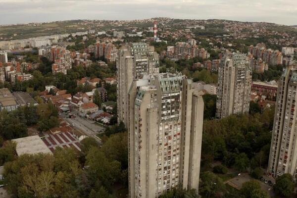 Ove zgrade u Beogradu su poznate po svojim nadimcima: &bdquo;Testera&rdquo;, &bdquo;Zmijica&rdquo;, &bdquo;Pet idiota&rdquo;