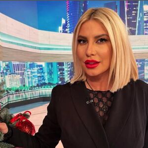 PRVA SLIKA TRUDNE DEE ĐURĐEVIĆ! Usred studija pokazala STOMAK, beba samo što nije