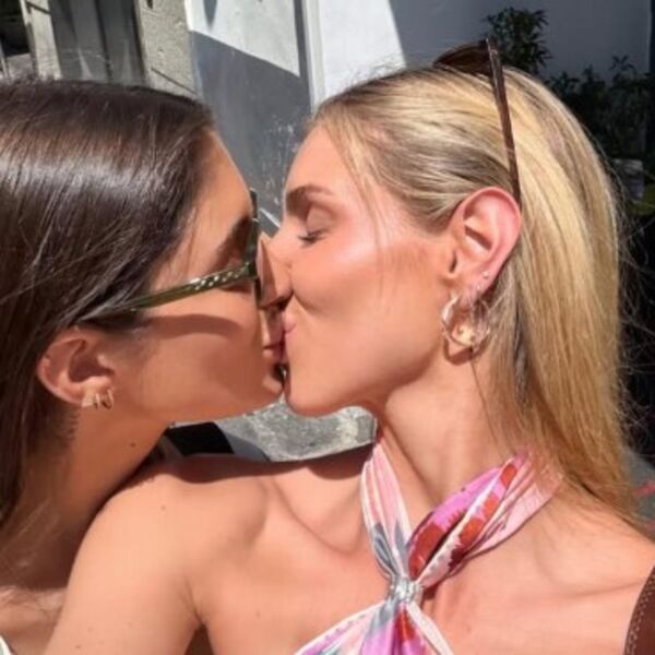 ŽESTOKI MOMAK SA ZVEZDARE ISPROZIVAO PREZIMENJAKINJU ZBOG VEZE SA ŽENOM! Dok se njih dve ljube, on...