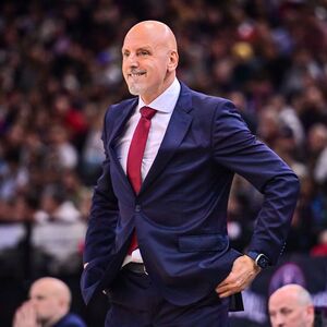 Obradović ljut i nezadovoljan: Bljuvao vatru posle poraza u Parizu!