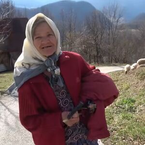 "DVOJICA SU ME OTERALA ZBOG JEDNE STVARI, A SA TREĆIM SAM..." Ispovest bake iz Bosne kida dušu i srce! (VIDEO)